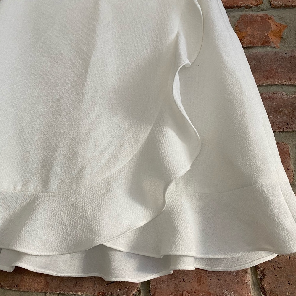 Club Monaco skirt - Picture 2 of 3